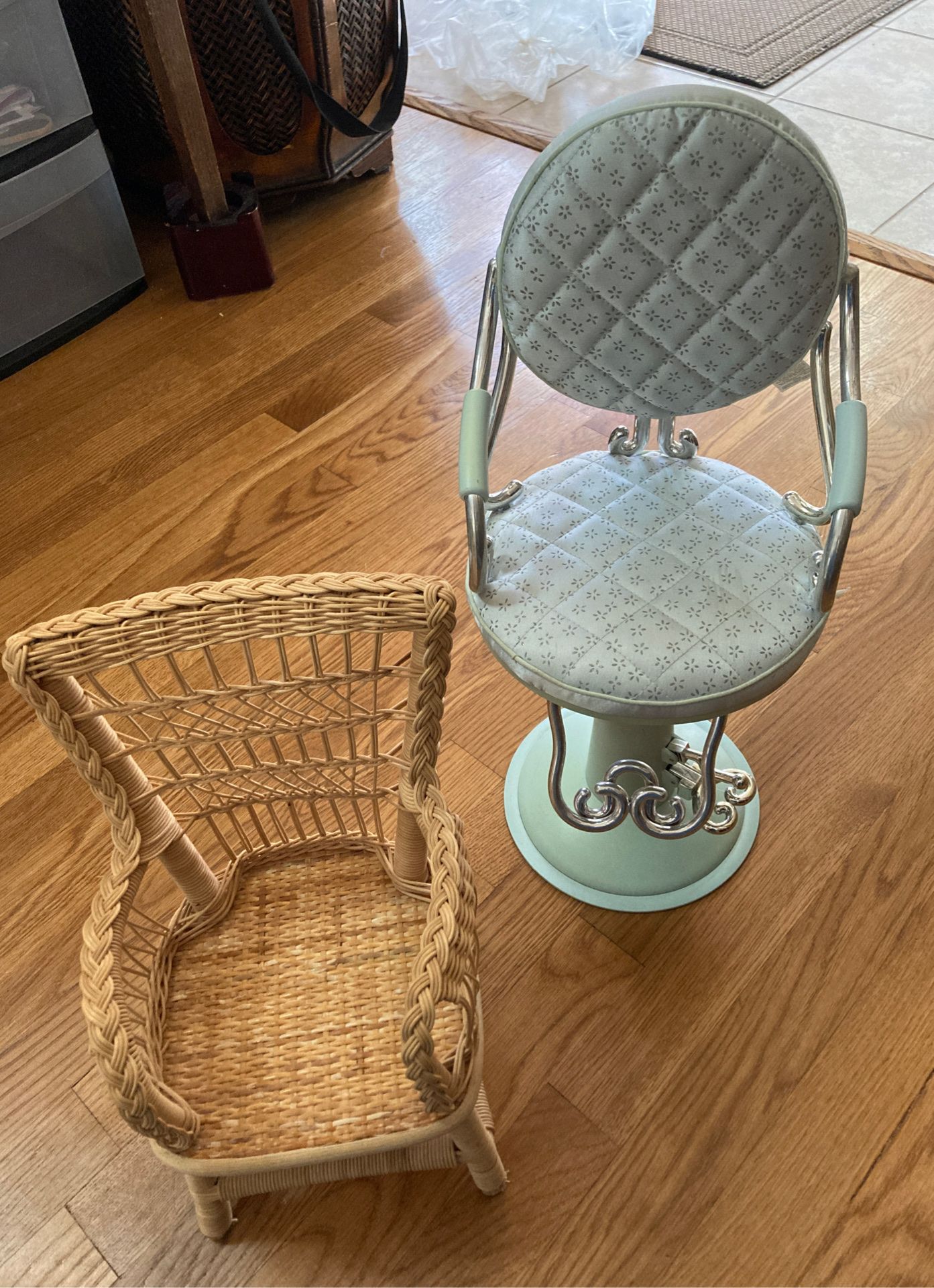 American Girl salon chair and wicker chair