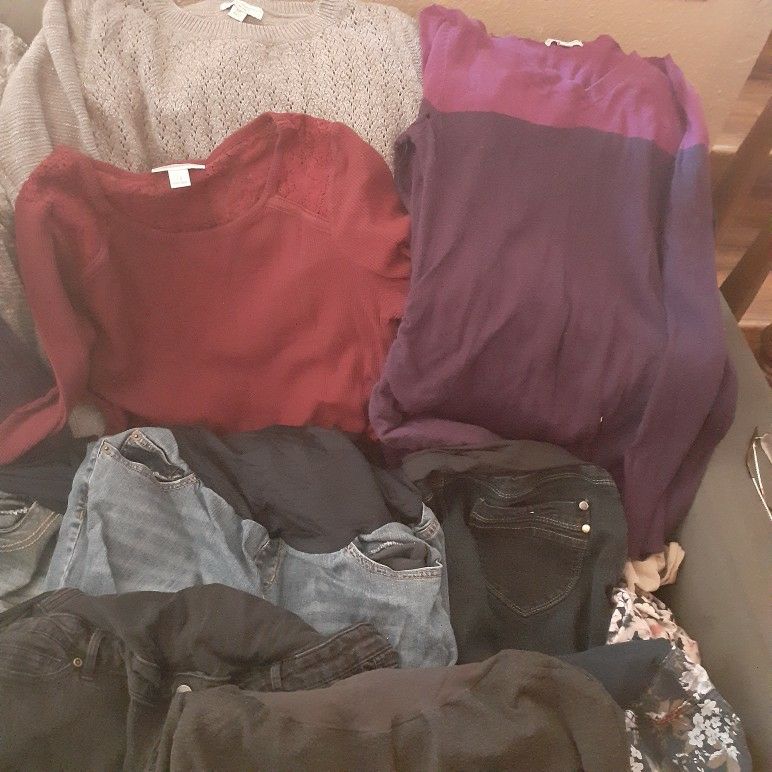 Maternity Clothes. Size M- XL.9 Pants 5 Shirts. Motherhood, Lange & Others
