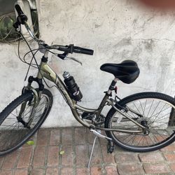 Navigator 300 Trek Bicycle 