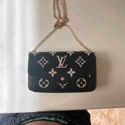 Cross Body Bag Black And White 