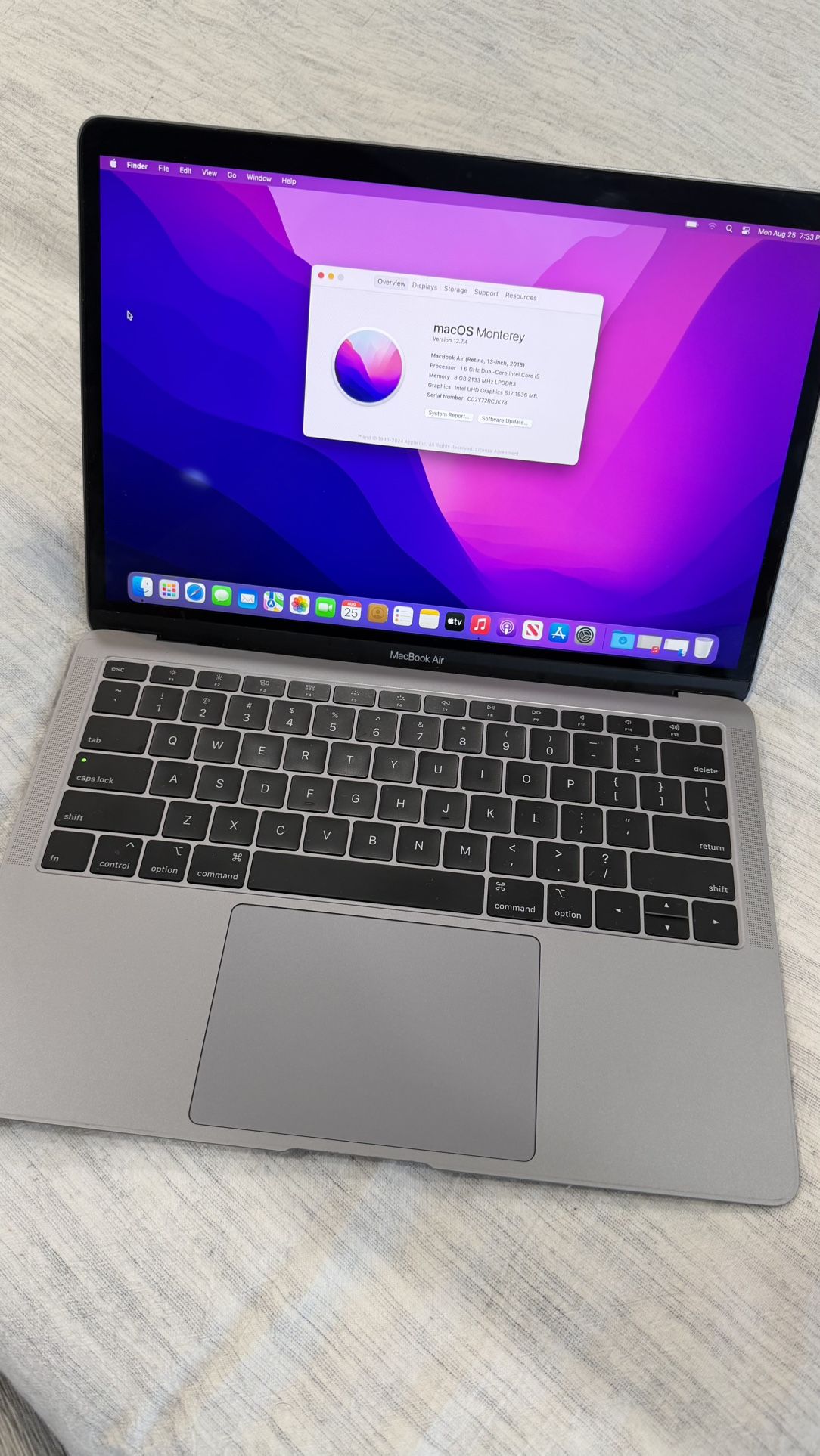 2018 MacBook Air 13in Retina 8GB Ram/ 256GB