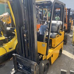 Forklift 