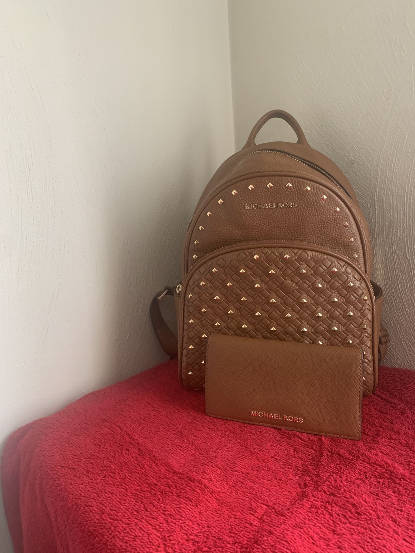 Micheal Kors Bookbag And Wallet 