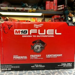 MILWAUKEE M18 CORDLESS CIRCULAR SAW 6-1/2 IN. FUEL BRUSHLESS $189