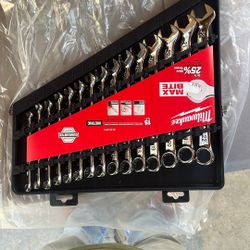 Milwaukee Metric Wrenches 