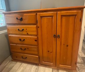 Dresser