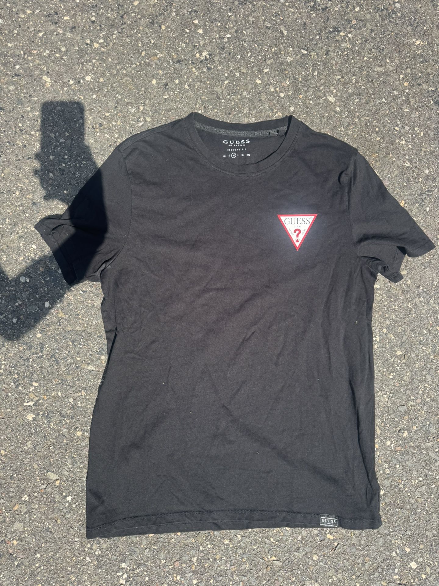 GUESS TEE