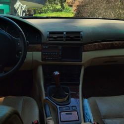 2000 E39 BMW 528IT - Parts