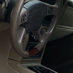 2004  Caddilac Escalade Steering Wheel