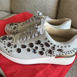 Braccialini sneakers size 9