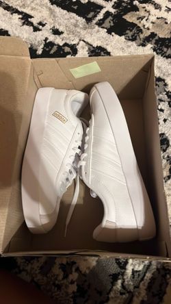women’s Adidas shoes  vl court 3.0