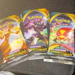 Pokemon Darkness Ablaze Booster Packs