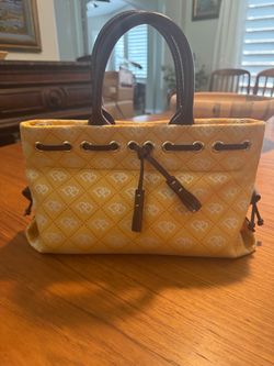 Brand New Dooney Bourke purse