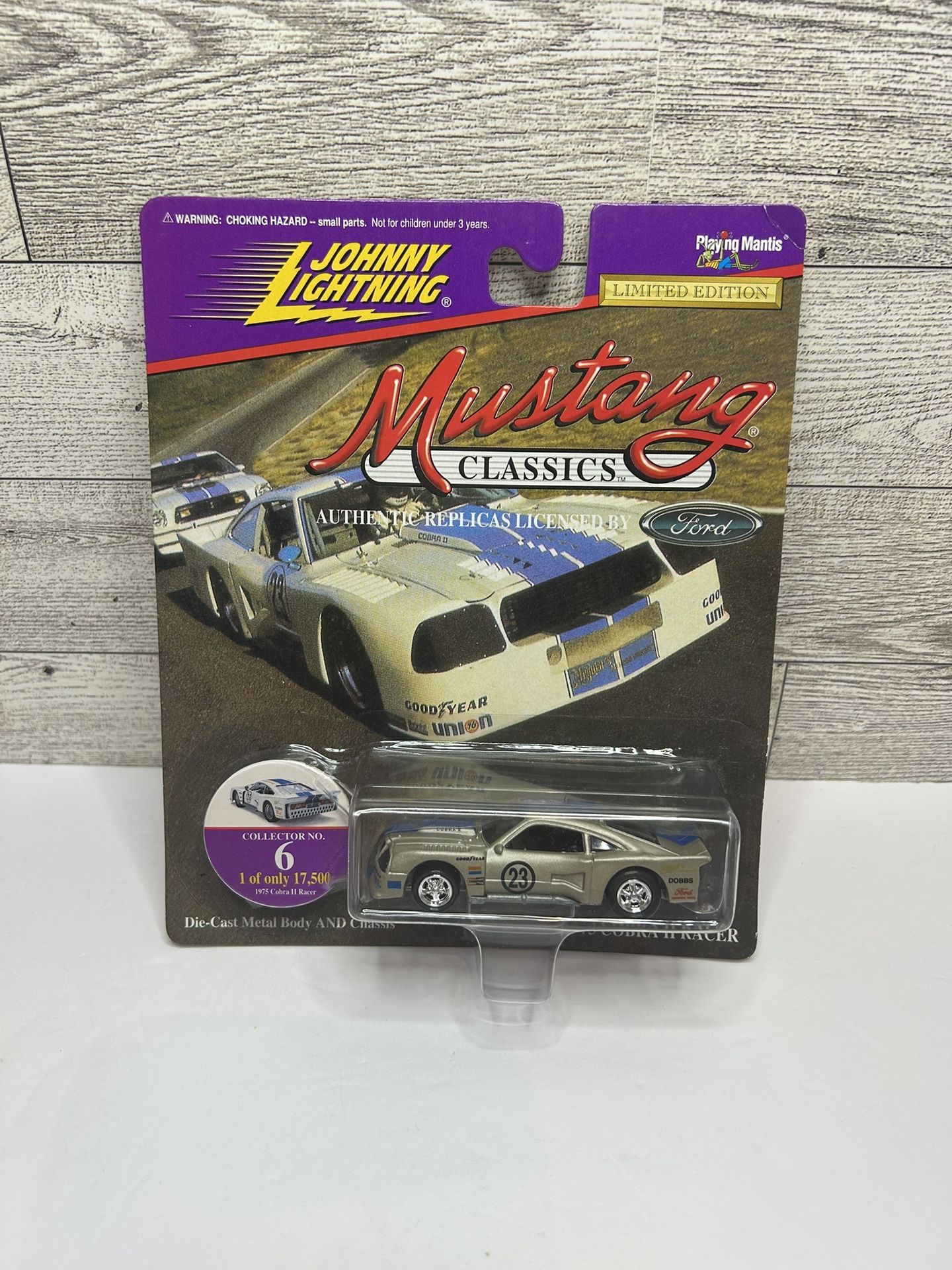 Vintage Johnny Lightning Gray ‘1975 Cobra II Racer / Limited Edition Mustang Classics• Die Cast Metal and Chassis • Made in China