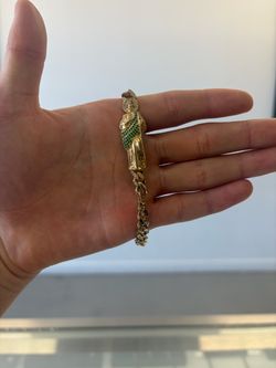 Gold bracelet