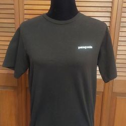 Patagonia Size (XS) X-Small Black Shirt