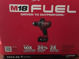 Milwaukee M18 1/2" Hammer Drill/ Driver Kit