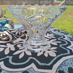 Beautiful Lead Crystal Fruit Bowl