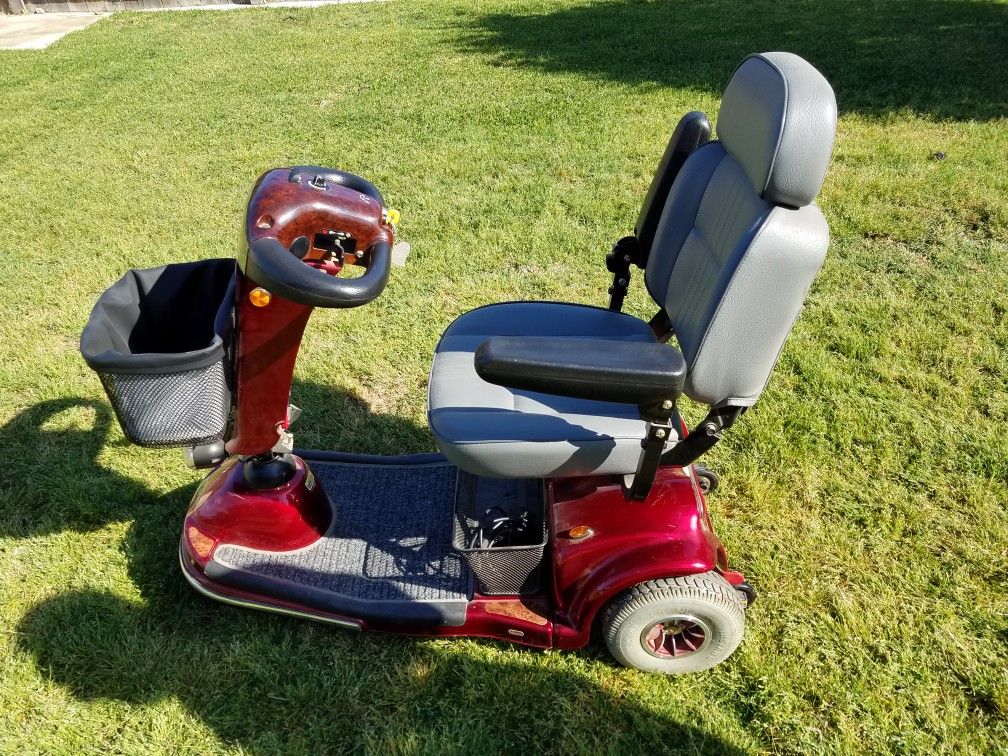 Scouter - Invacare Lynx LX3 Plus