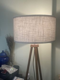 Linen Tripod Drum Lamp