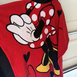 Minnie Mouse Blanket (fleece) Poncho 