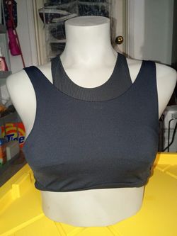 Lululemon small sports bra