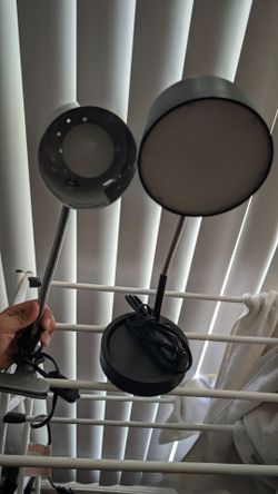 2 lamps