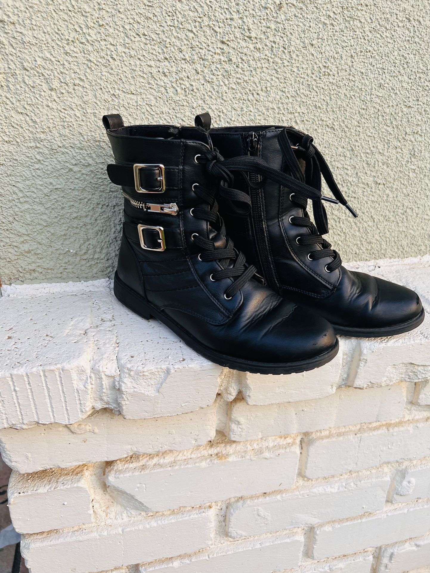 Rachel Shoes: Harley Combat Boots (Big Girls)