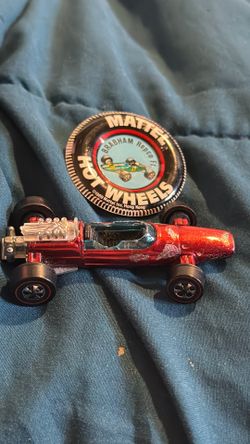 Hotwheel car red line vintage Brabham  and Redline button1969 in the basement Hotwheel car red line vintage 1969 in the basement