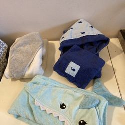 *$5 For ALL 3 Plush Hooded Baby Bath Towels & 2 Wash Cloths | Infant | Whale