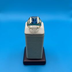 14k Blue Birthstone Ring 