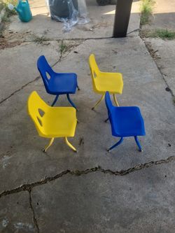 Set of 4 10' School Chairs