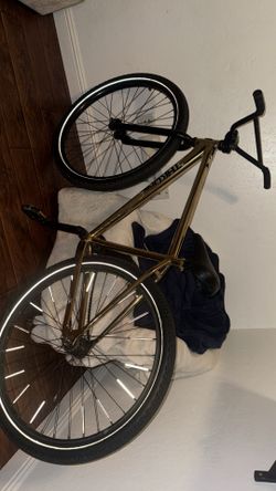29er Throne The Goon Street Bike Gold Chrome