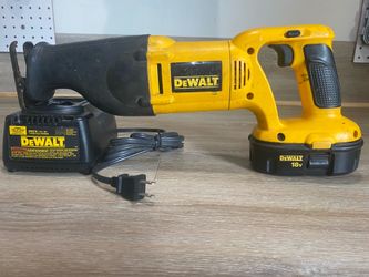 Dewalt Reciprocating Saw Kit