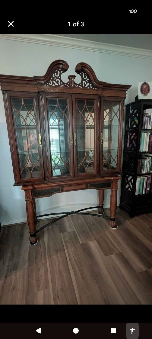 Etan Allen China Hutch Top Only.