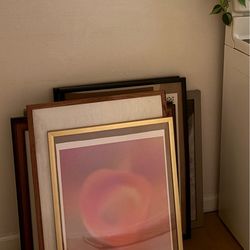 original print art with gold frame (1/1)