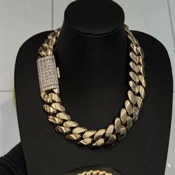 28MM 22" (1050 Grams), 14K Gold over 999 Silver, Cuban Link Chain