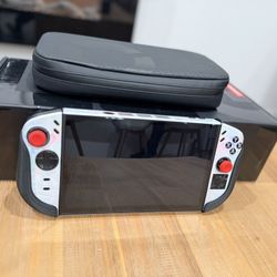 Legion Go 2 - Z2 / 32GB / OLED