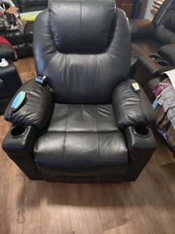 Black electric lift recliner