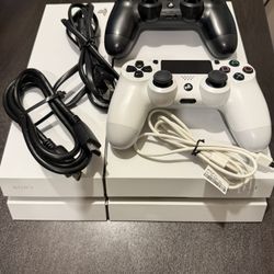 PS4 White 1TB + 2 Controllers + Cables
