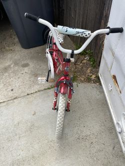 Minnie Mouse Bicycle 