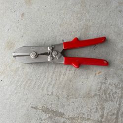 Malco 5 Blade Pipe Crimper 