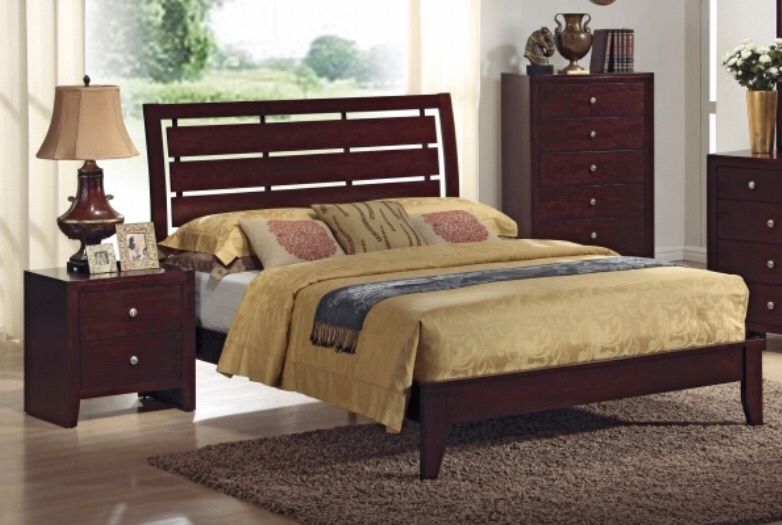 Twin or full bed includes headboard footboard and rails 