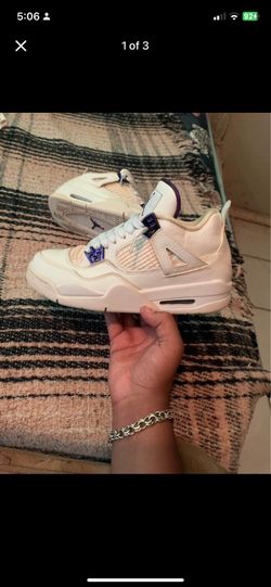 Jordan 4s 5.5y