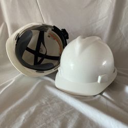 2 V guard  Safety Hats Size Medium 