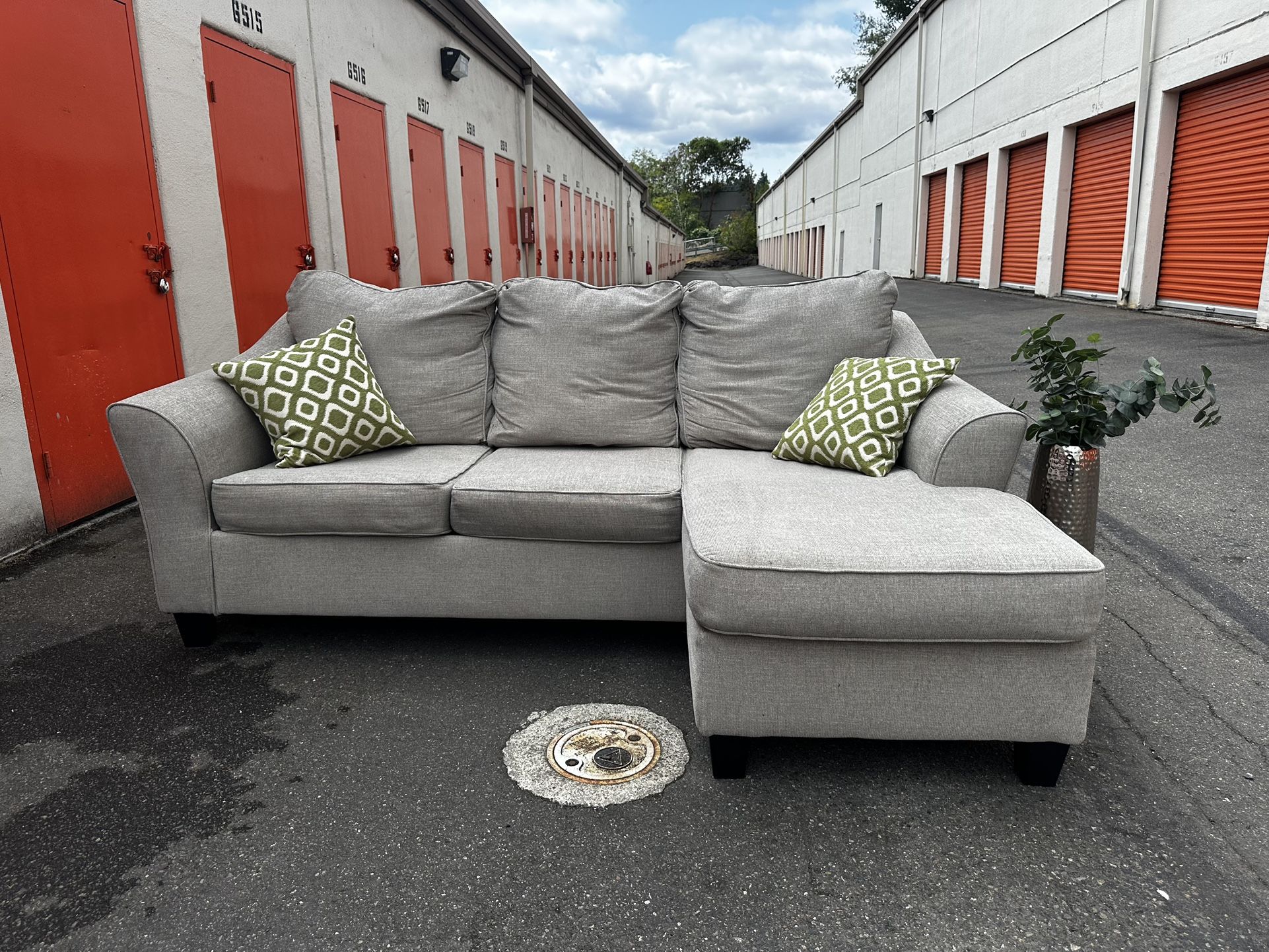 Gray Sectional Sofa Couch - FREE DELIVERY 🚚 