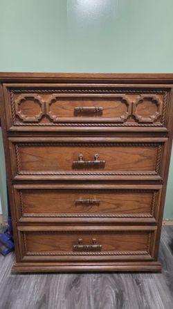 Solid 4 drawer dresser