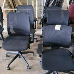 Black Desk Chair