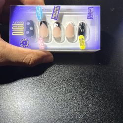 Press On Nails $5