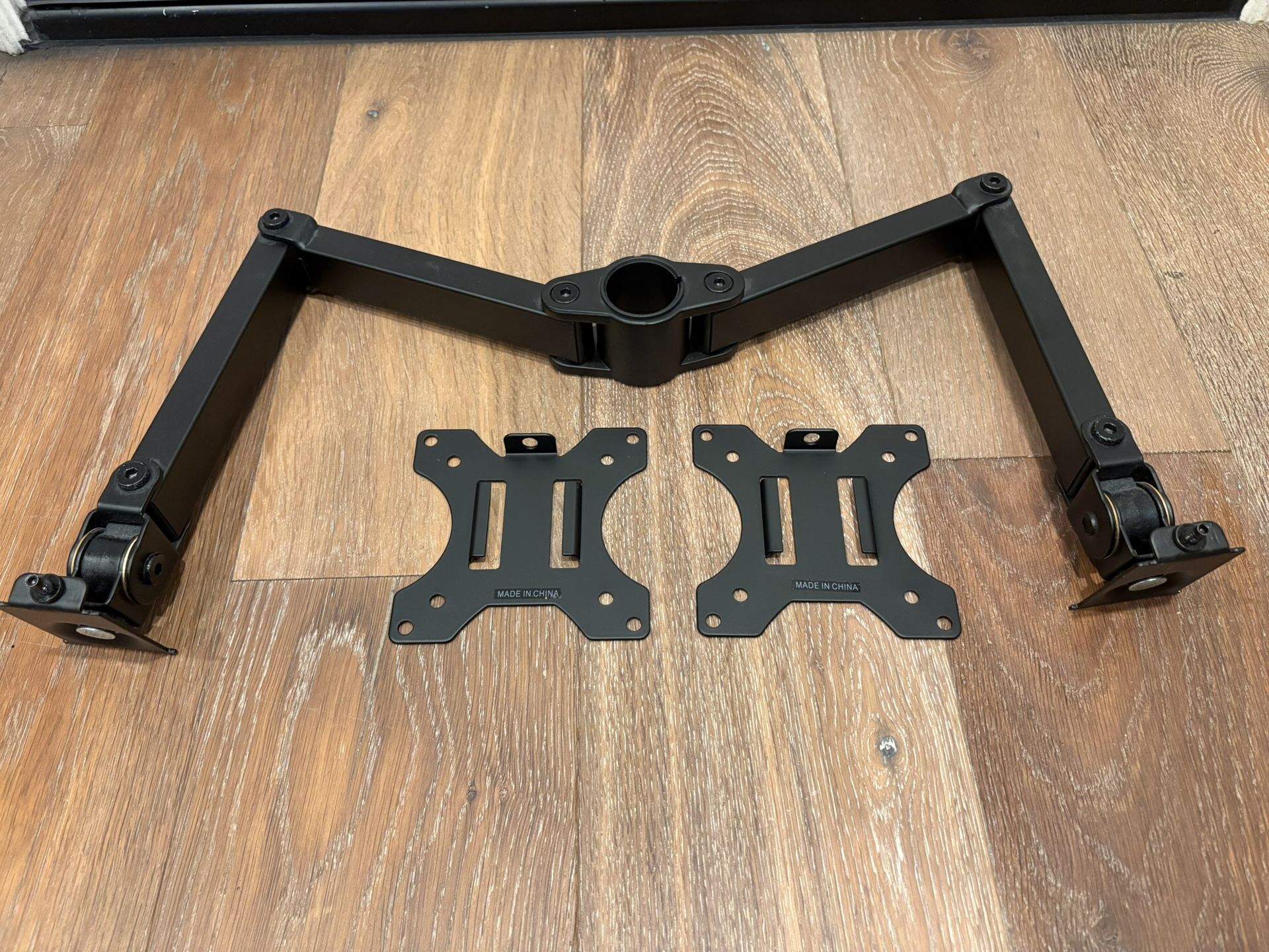 Vivo Dual Monitor Arm